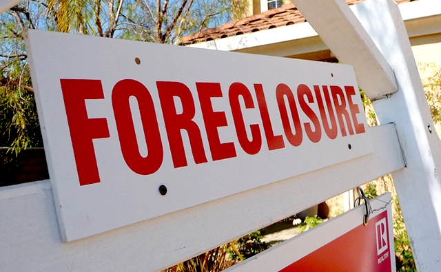 Texas foreclosure defense lawyer helping a homeowner keep their home